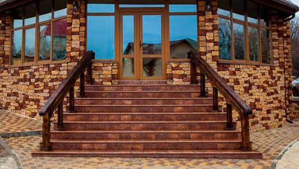 Из какого материала сделать лестницу